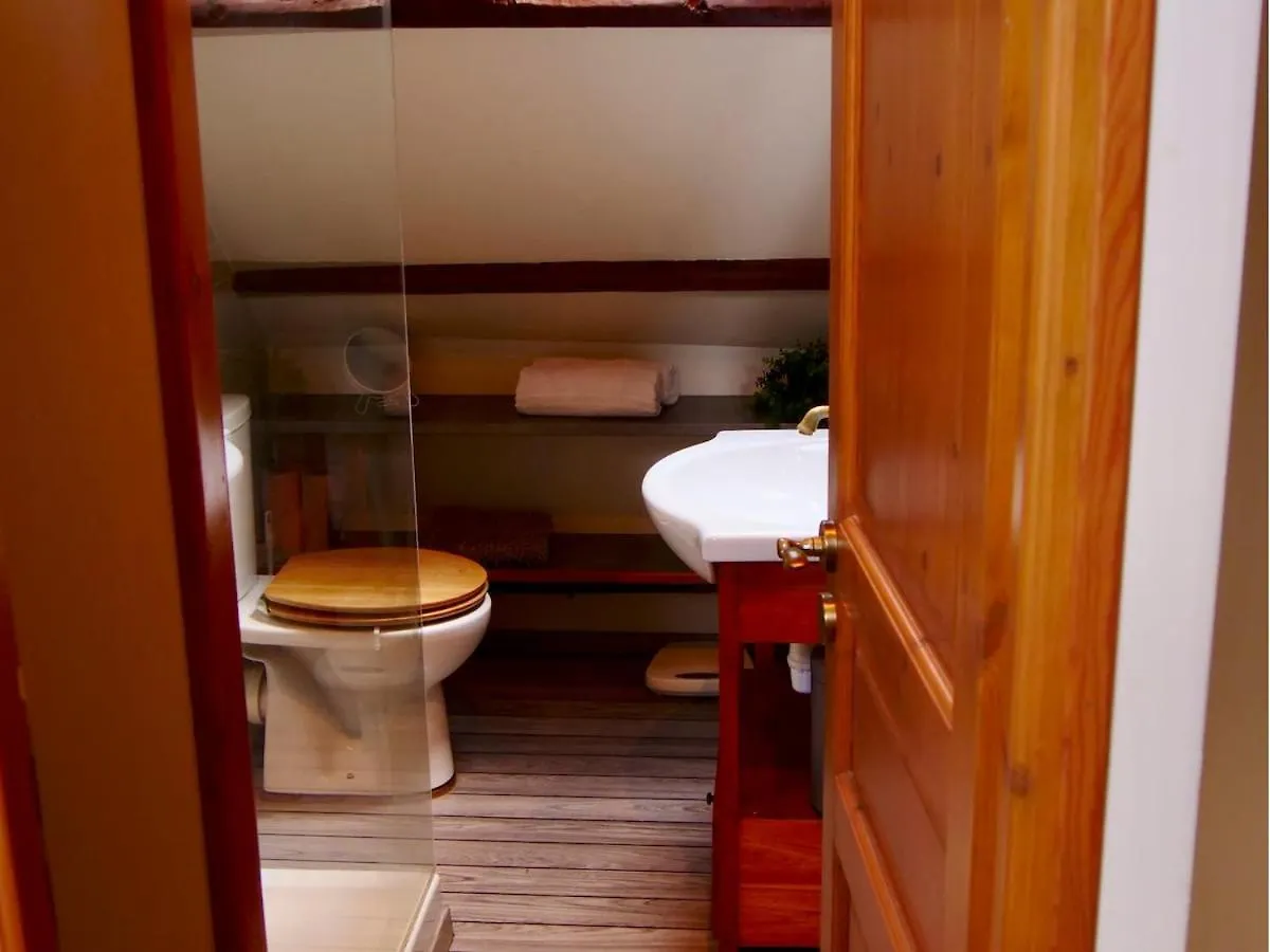 Charme & Comfort, Terrace, 5 Minutes By Boat From Lorient Locmiquélic 0*,